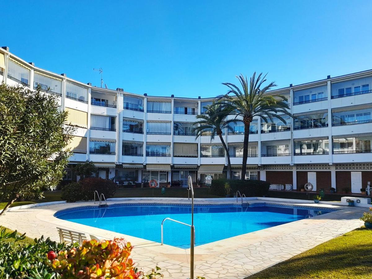 Apartment With Pool Near The Beach Marbella Exterior photo